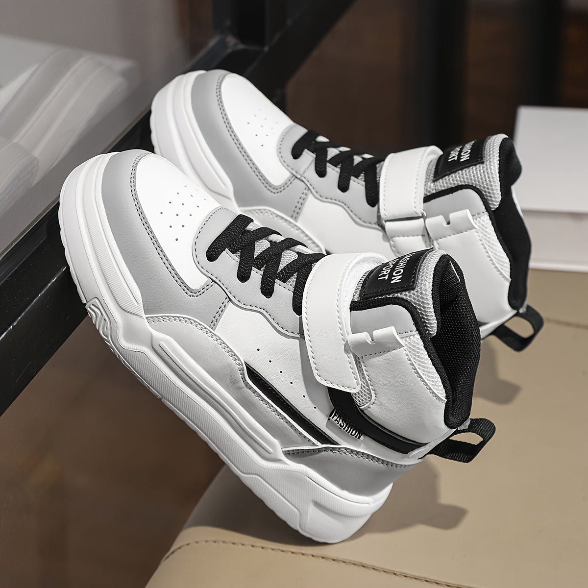 Casual Shoes with a Convenient Closure Design, Unique Sporty Shoes for Kids, Breathable And Non-Slip