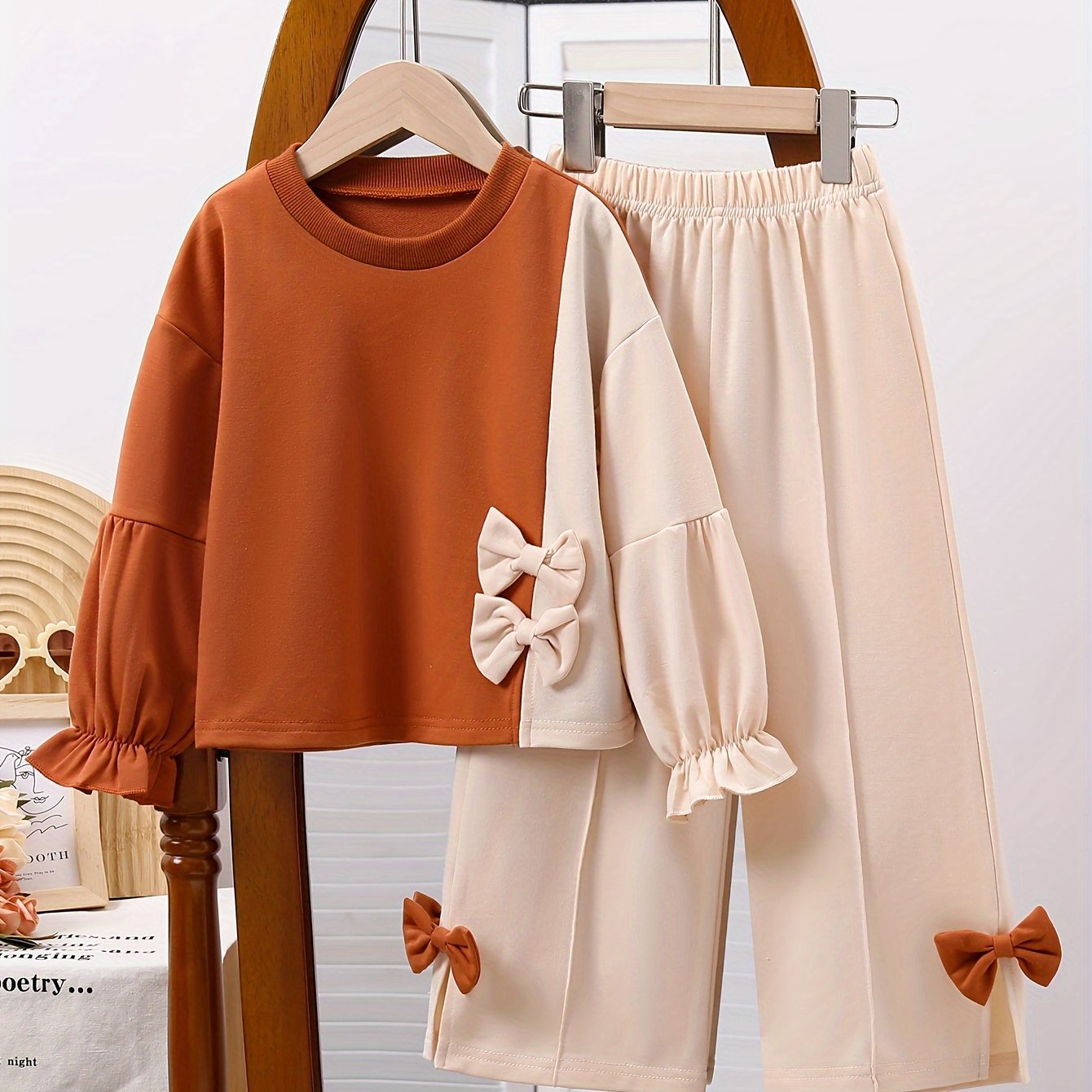 Girls' Spring and Autumn Fashion Two-Piece Set: Two-tone Spliced Long-sleeved Round Neck Bow Top + Slit Leggings with Bow Wide-leg Trousers,