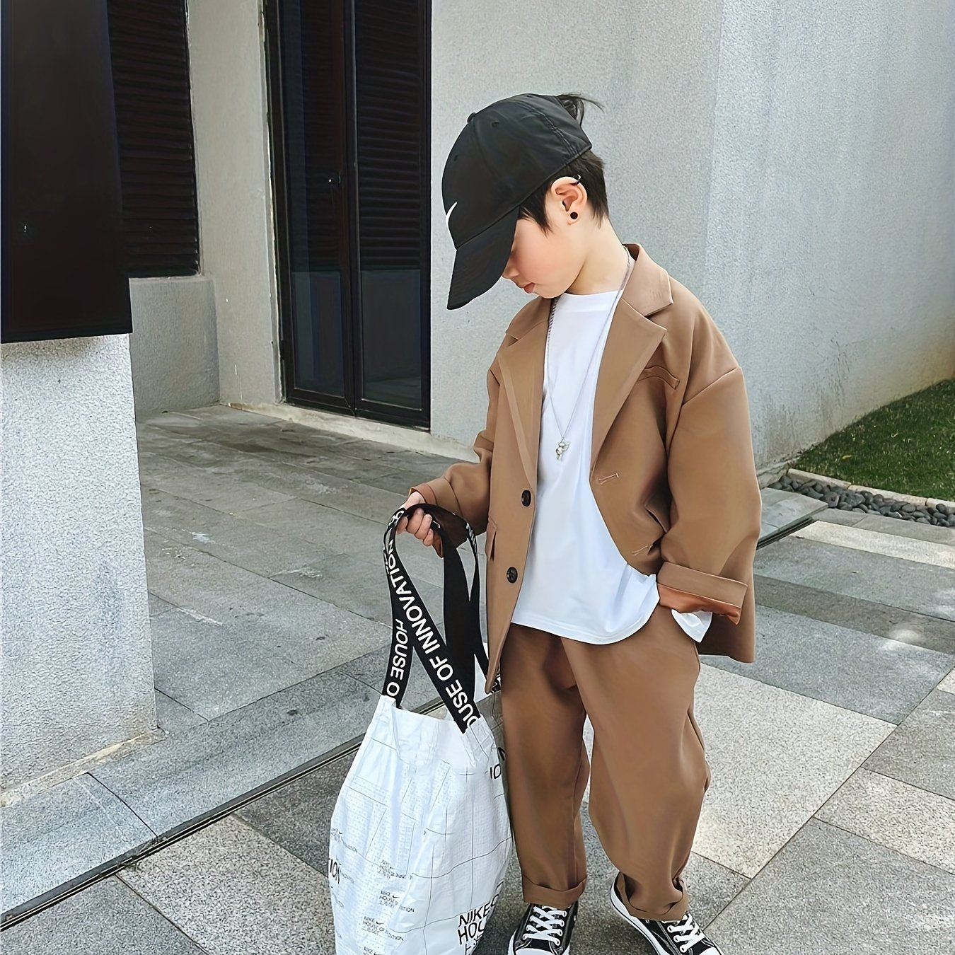 Boys' Casual Suit Set - New Spring\u002FAutumn Brown Stylish Host Dress with Flower Girl Fashionable Korean Style