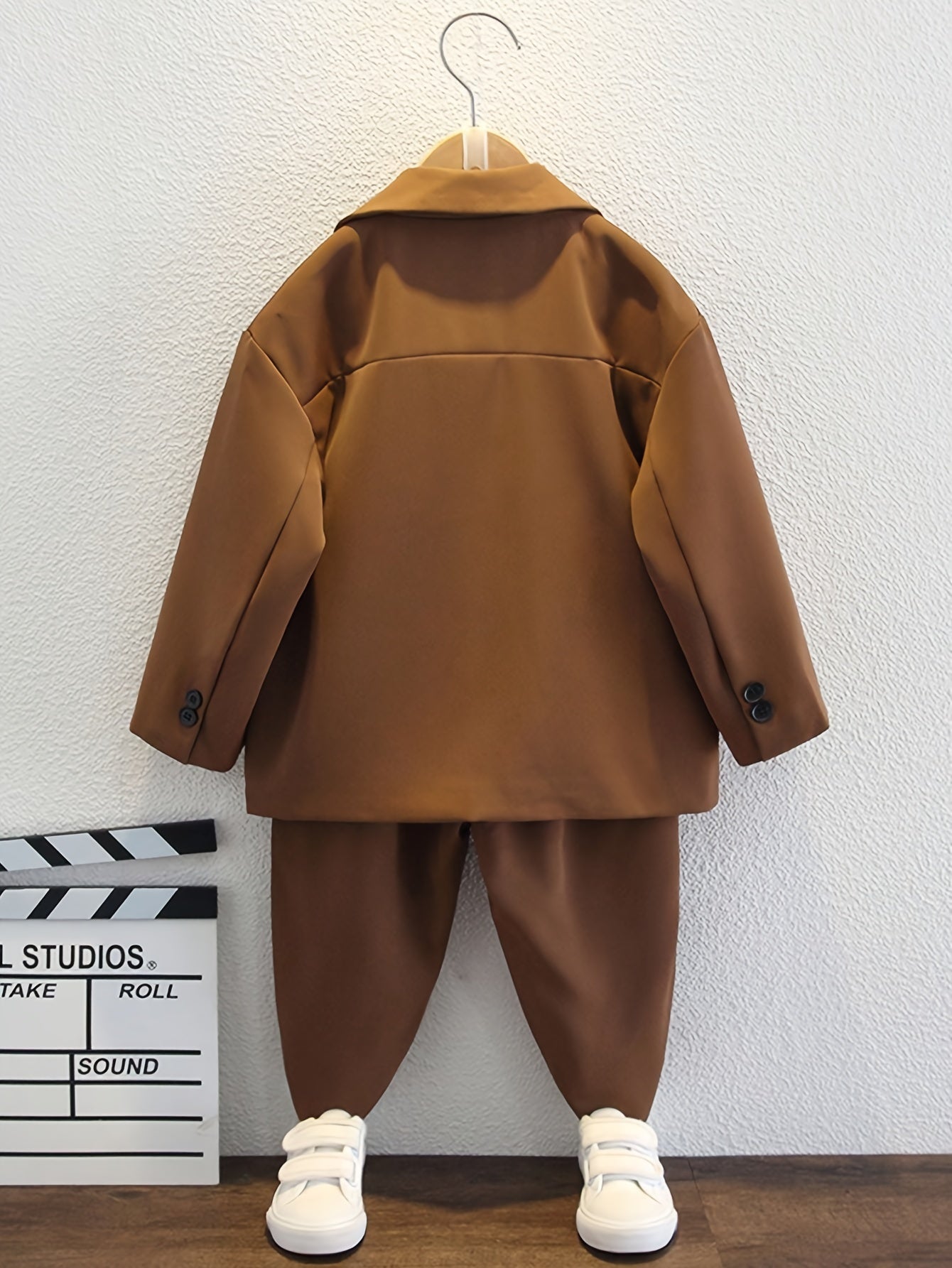 Boys' Casual Suit Set - New Spring\u002FAutumn Brown Stylish Host Dress with Flower Girl Fashionable Korean Style